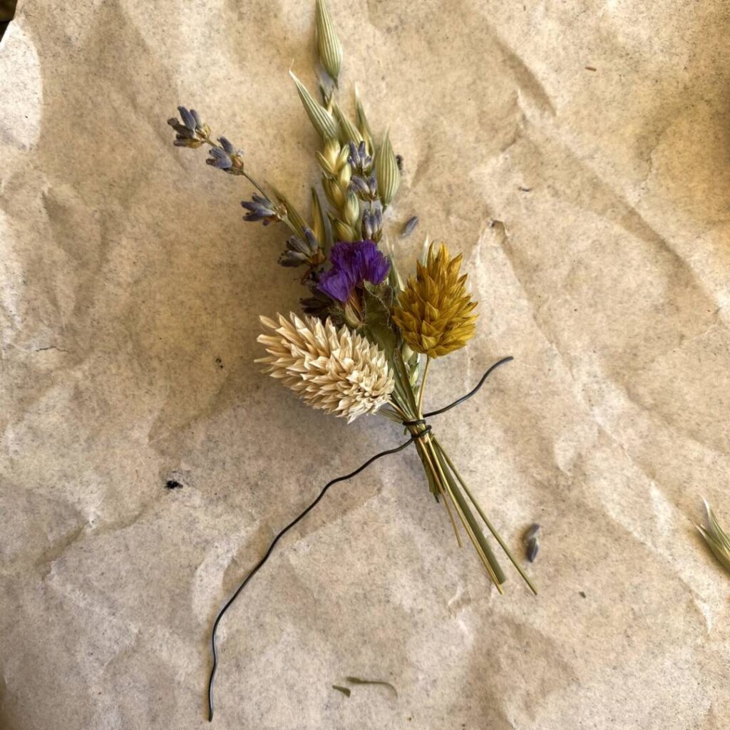 Boho-Kranz aus Trockenblumen - Erklärung
