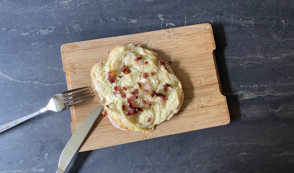 Flammkuchenfladen fertig