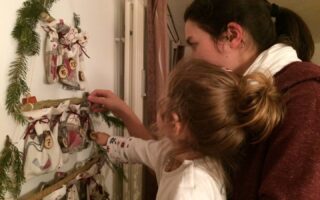 Adventskalender-Krippen