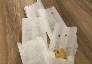 Butterbrottüten als Geschenk für Freunde im Kindergarten