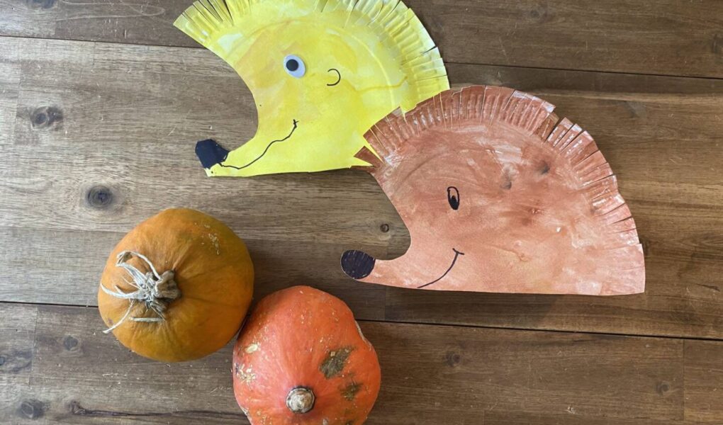Herbstdeko basteln mit Kind: Igelchen